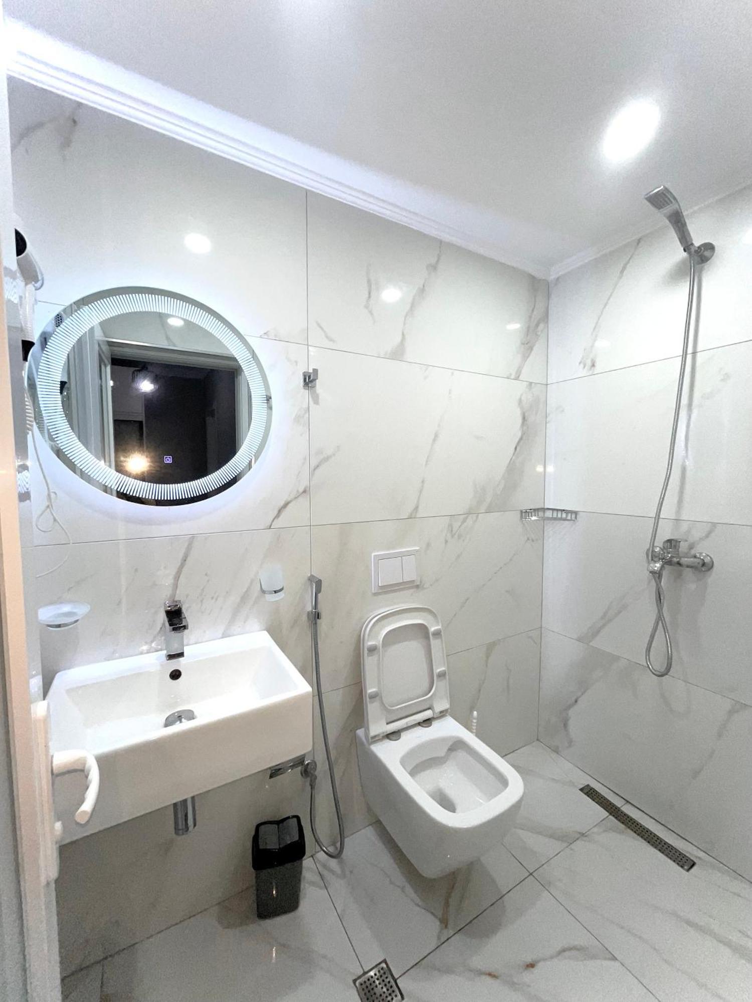 Apartment Nn With Balcony 1 Tirana
